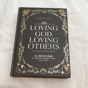 📚3/$35 Blessed Is She Loving God, Loving Others Hardcover Devotional Book